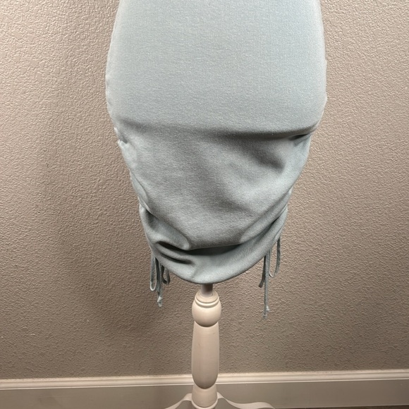 Lioness Light Blue Knit Summer Casual Gathered Sides Tank Midi Dress Size Small - Picture 3 of 7